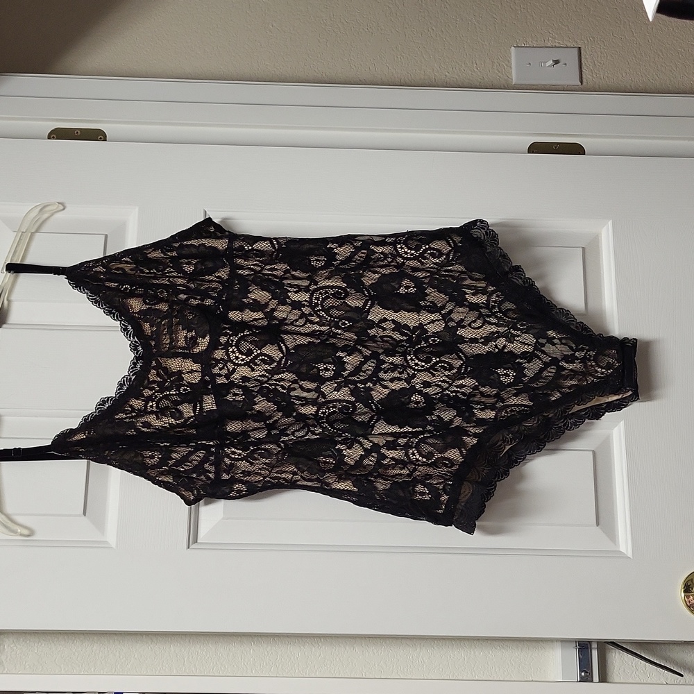 Women's Lace Bodysuit
